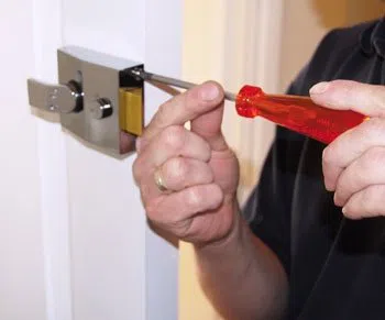 Phoenix Liberty Locksmith Phoenix, AZ 602-687-4409 - 29-1